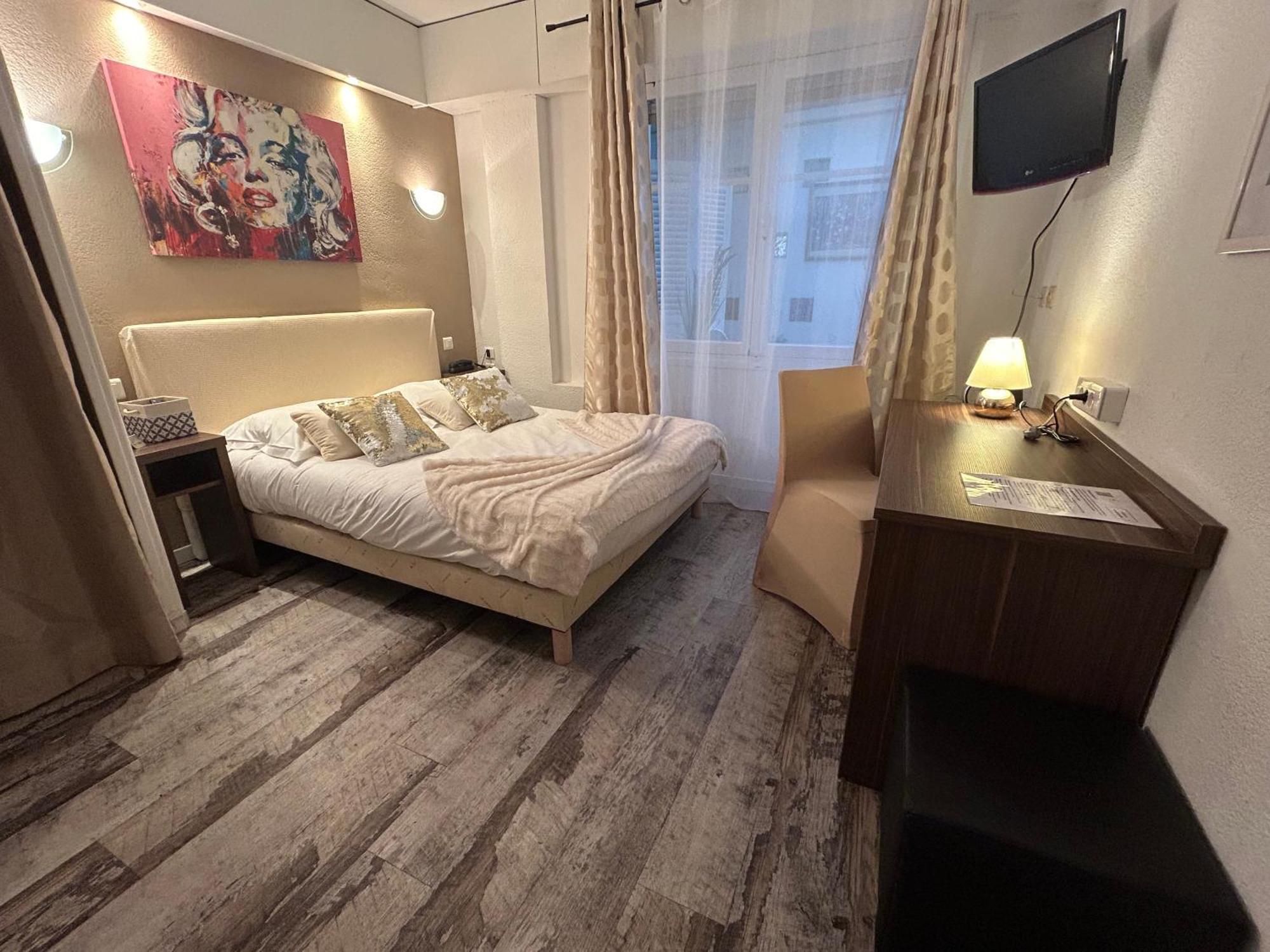Ath Hotel Athenee Cannes Exterior photo